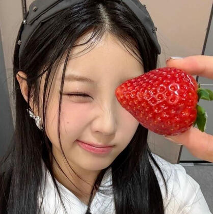 13 photos, 17 videos